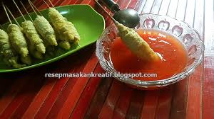 Cilor memiliki nama lengkap cilok telor, yang maksudnya adalah menggoreng cilok dengan telor. Resep Cilor Cilok Telur Gulung Saus Sambal Jajanan Pasar Dan Anak Sekolah