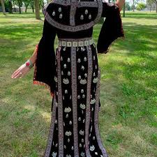 Queen Of Sheba Fashion Queenofshebafashion1 Instagram Photos And Videos In 2020 Yemeni Clothes Dresses Fashion