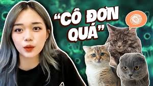 She has successfully completed many popular shows such as streaming series for game league of legends. Ghim Tren Linh Ngá»c Ä'am