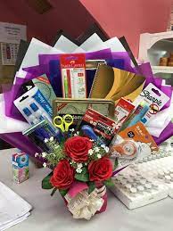 Bisa dijadikan kado unik ulang tahun atau hadiah masuk sekolah back to school. Facebook