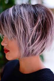 coole frisuren bob frisur moderne damenfrisuren lila strahne haarschnitt haarschnitt bob frisuren haarschnitte