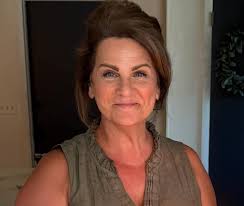 Hi all! I just wanted to introduce myself and share a photo I took. 70lbs  lighter in 4 months When picture taken. Still holding at weight but I'm  tone and fit verse