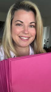 Wanted to do something extra special for the kiddos behind some amazing  parents that I get to call friends and customers 👻🎃, Look out for that  hot pink envelope 🤩 It’s from me ❣️❣️, #seasonofgiving ...