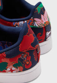 Adidas x farm rio print loose cropped fleece logo sweatshirt. Buy Adidas Originals Prints Superstar For Women In Mena Worldwide Fw5366