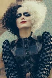 Disney debuted the first photo of emma stone as iconic villain cruella de vil at d23 expo on saturday at the anaheim convention center in anaheim, california. Pin By Fransis Samsoon On Emma Stone Cruella Deville Cruella De Vil Evil Disney