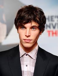 Tom Hughes (actor) ~ Wiki & Bio with Photos