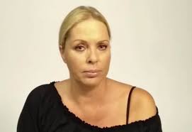 ELA WEBER, LA SELLERONA/ Gaffe delle Donatella e prima notte di  "conoscenza" nella Casa (Grande Fratello Vip)