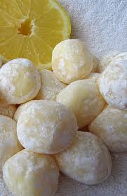 White Chocolate Lemon Truffles Foodsweet Foodsweet Lemon Recipes Lemon Desserts Snacks