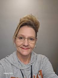 Donna Conder's Instagram, Twitter & Facebook