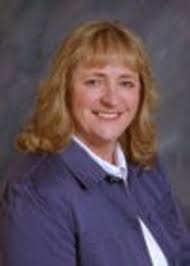 Sherwood City Councilor Linda Henderson files for re-election