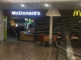Bienvenue Dans Votre Restaurant Mcdonald S Montreuil Grande Porte