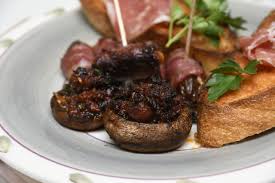 Gefullte Champignons Rezept Gefullte Champignons Wurstfullung Lebensmittel Essen