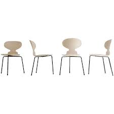 Set Of 4 Arne Jacobsen Ant Chairs 1stdibs Com Chair Dining Room Chairs Modern Ant Chair