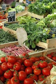 Marche D Uzes Provence Fruit And Veg Farmers Market Local Farmers Market