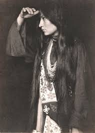 She has never seen them before but knows they have come to honor new warrior haraka wambdi and celebrate his first victory. Life Story Zitkala Sa Women The American Story