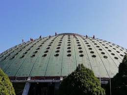 O pavilhão rosa mota, cujo projeto de reconversão é inaugurado em outubro, vai permitir ter uma experiência de 360 graus da cidade do porto, com a introdução de visitas ao ponto mais alto da cúpula do edifício, anunciou hoje a administração. Empresa Alpinismo Industrial Trabalhos Verticais Em Altura Em Lisboa Portugal