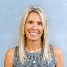 Brenda Roper's Instagram, Twitter & Facebook