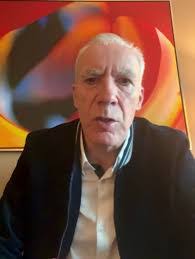 Tony Ogle's Instagram, Twitter & Facebook