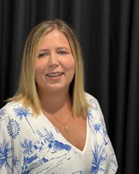 Shane Snyder '89 turned a personal challenge into a mission to help others  thrive. As director of programs at the Society for the Blind, he leads  programs that help people regain independence