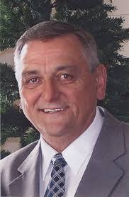 Sidney Leon's Instagram, Twitter & Facebook