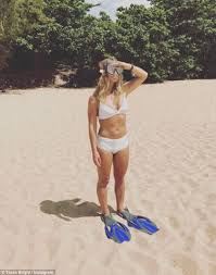 But she's vowing to not let it get her down. Winter Olympic Snowboarder Torah Bright Is A Beach Girl Daily Mail Online