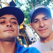 OKUPAS (Los Mantenidos)