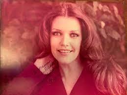 Valerie Beckley's Instagram, Twitter & Facebook