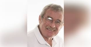 Peter Roberge's Instagram, Twitter & Facebook