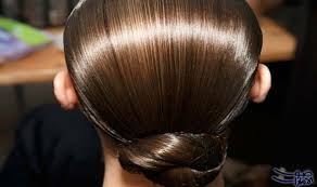 طرق فعالة للحفاظ على صحة الشعر ولمعانه بزيت الجزر نلجأ للحصول على لمعان الشعر إلى عدد من المستحضرات الكيميائية التي توفر لنا Hair Styles Hair Long Hair Styles
