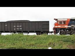 Kargo technologies memiliki berbagai macam armada yang tepat yang bisa anda pilih sesuai dengan bisnis anda. Yuk Menghitung Jumlah Gerbong Kereta Terpanjang Di Indonesia Youtube