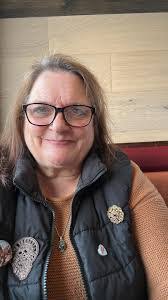 Kellie Flanigan's Instagram, Twitter & Facebook