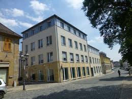 Der aktuelle durchschnittliche quadratmeterpreis für eine wohnung in bayreuth liegt bei 10,39 €/m². 4 Zimmer Wohnungen Mieten In Bayreuth