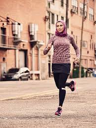 Women S Running Magazine Features A Runner Who Wears A Hijab On Their Cover Running Women Running Clothes Sport Outfits