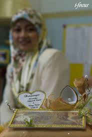 Come in, learn the word translation bertunang and add them to your flashcards. Tanda Bertunang I Focus Flickr