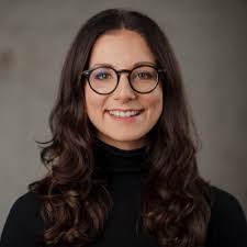 Cynthia Nicklin's Instagram, Twitter & Facebook