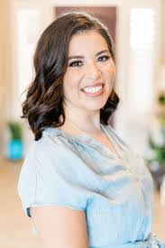 Veronica Morales's Instagram, Twitter & Facebook