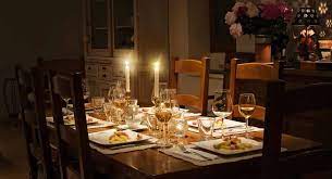 Demzufolge steht einem verliebten abend nichts mehr im wege. 10 Romantische Ideen Fur Zuhause Die Jedes Paar Probieren Sollte Teil 2