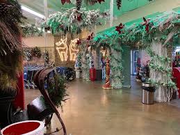 Decorator s warehouse a one stop shop for your holiday decorating needs download by size decorator warehouse arlington texas. Decorator S Warehouse 3708 W Pioneer Pkwy Arlington Tx 76013 Usa