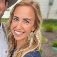 Rachel Auxier's Instagram, Twitter & Facebook