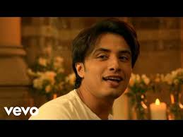 Voh Dekhnay Mein London Paris New York Mp3 Song Download On Pagalworld Free Hai bolti ki woh toh. voh dekhnay mein london paris new