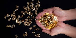 Jumlah karat pada perhiasan menunjukkan berapa banyak emas murni yang terkandung dalam sepotong perhiasan. Perbedaan Warna Emas Muda Dan Emas Tua Ide Perpaduan Warna
