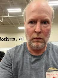 Brad Tifft's Instagram, Twitter & Facebook