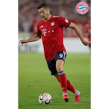 This great player poster featuring robert lewandowski's name and portrait alongside fc bayern münchen lettering logo is perfect for our biggest fans. Bayern Munich Lewandowski Poster Soccer Wearhouse