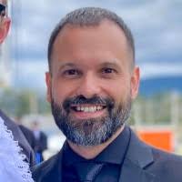 500+ perfis com “Armando Neto”