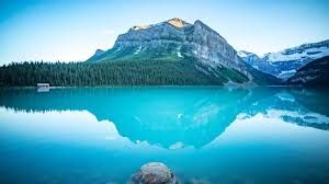 The receptionist at our hotel told us all about it and showed us pictures her friends had taken from lake minnewanka. Where To See The Northern Lights In Canada Intrepid Travel Blog