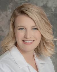 Kristie Kline's Instagram, Twitter & Facebook