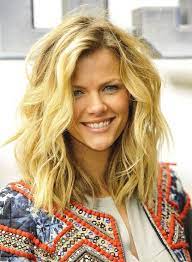 26 Hairstyles For Medium Length Hair Modern Haircuts Popular Haircuts Thick Wavy Hair Medium Length Wavy Hair Hair Styles