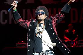 Gregory jacobs, known professionally as shock g (and his alter ego humpty hump), is an american musician, rapper, and lead vocalist for the hip hop group digital underground. Tgwva 6gtwkrxm