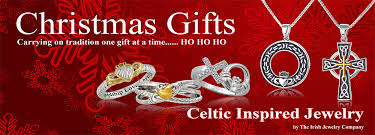 Irish christmas traditions irish christmas customs christmas pudding, irish woman's christmas, wren boy procession ireland's irish christmas traditions that have survived to modern times are steeped in irish culture, religious faith and family tradition. Learn All About Irish Christmas Traditions Blessings And Toasts The Irish Jewelry Company S Blog
