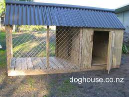 A diy dog kennel is your way to build a safe and catchy shelter for your dog outside or inside! Pin By Miguel Acosta On Chicken Coops Dog House Diy Dog Houses Dog Kennel Designs